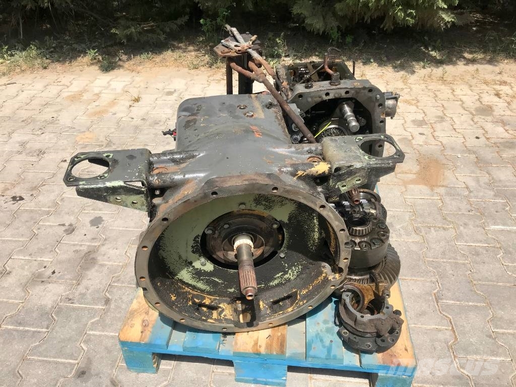 Fendt 310 LSA GEARBOX Chassis og suspension