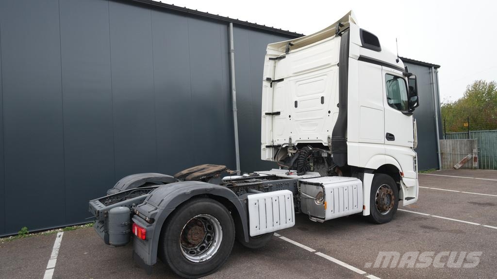 Mercedes-Benz ACTROS 2442 6x2 RHD 481.900km وحدات الجر