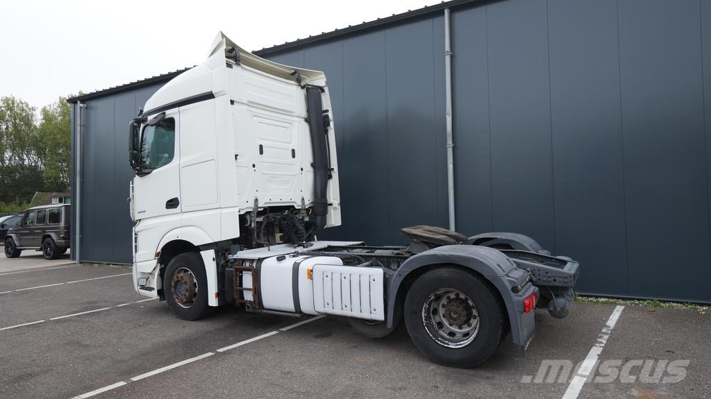 Mercedes-Benz ACTROS 2442 6x2 RHD 481.900km وحدات الجر