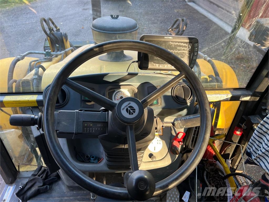 New Holland B115-4PS Baggerlader