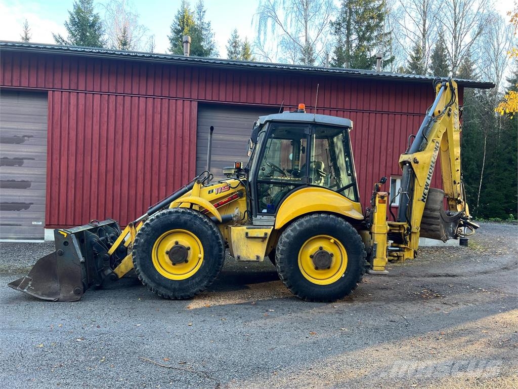 New Holland B115-4PS Baggerlader