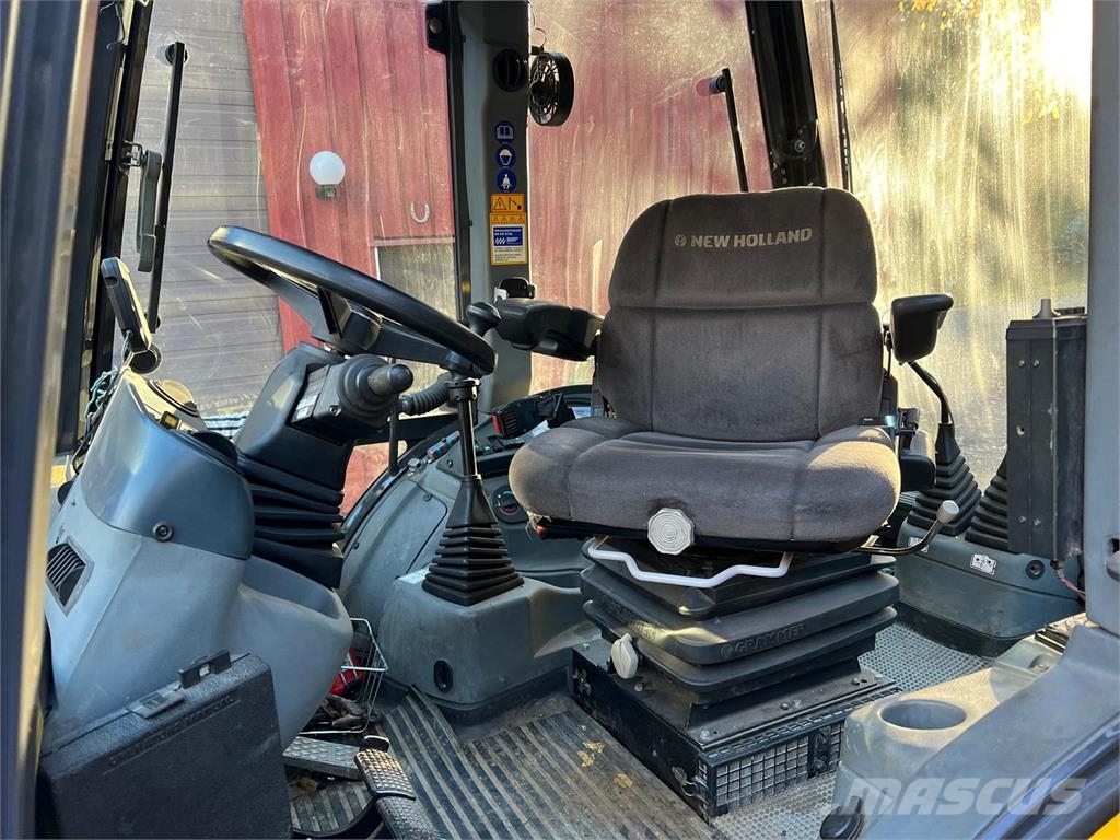 New Holland B115-4PS Baggerlader