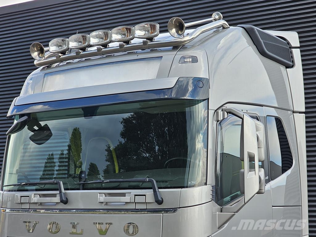Volvo FH 16.650 6x2 / VEB / CHASSIS شاحنات بمقصورة وهيكل