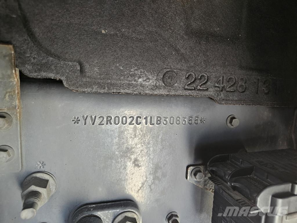 Volvo FH 16.650 6x2 / VEB / CHASSIS شاحنات بمقصورة وهيكل