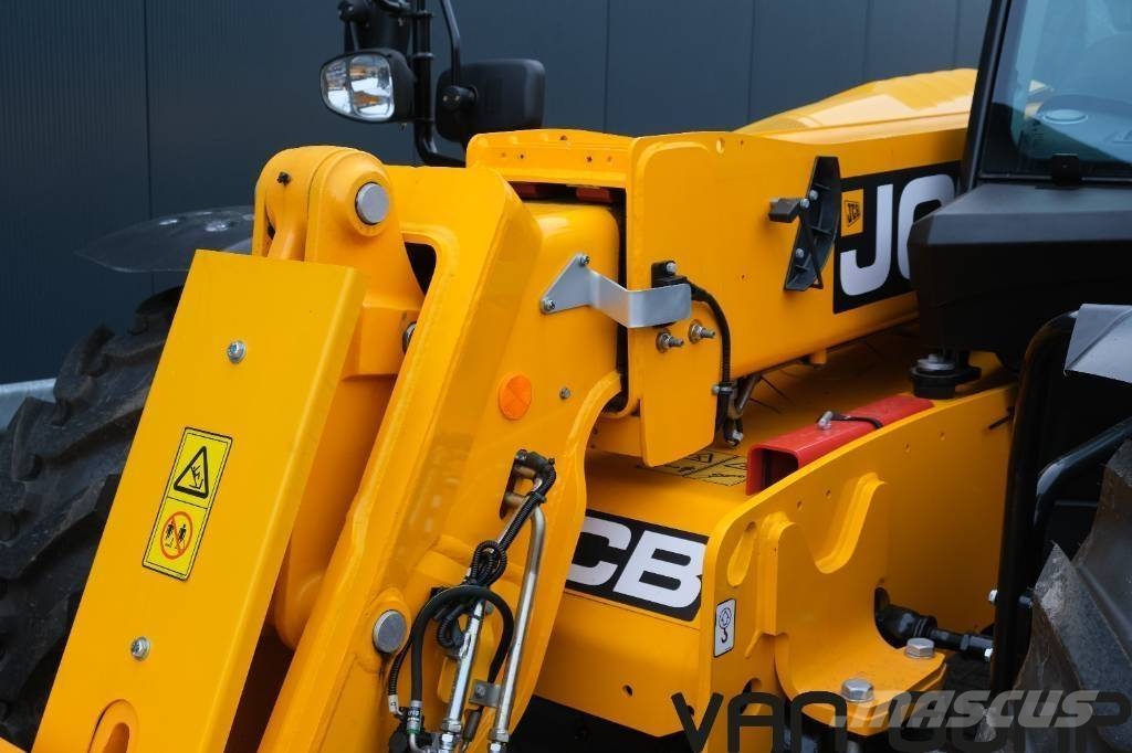 JCB 531-70 | 2024 | 158h | verreiker Kurottajat