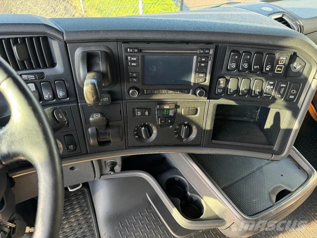 Scania R730 V8 8X4 EURO 6 BIG AXLES Camiones con chasís y cabina