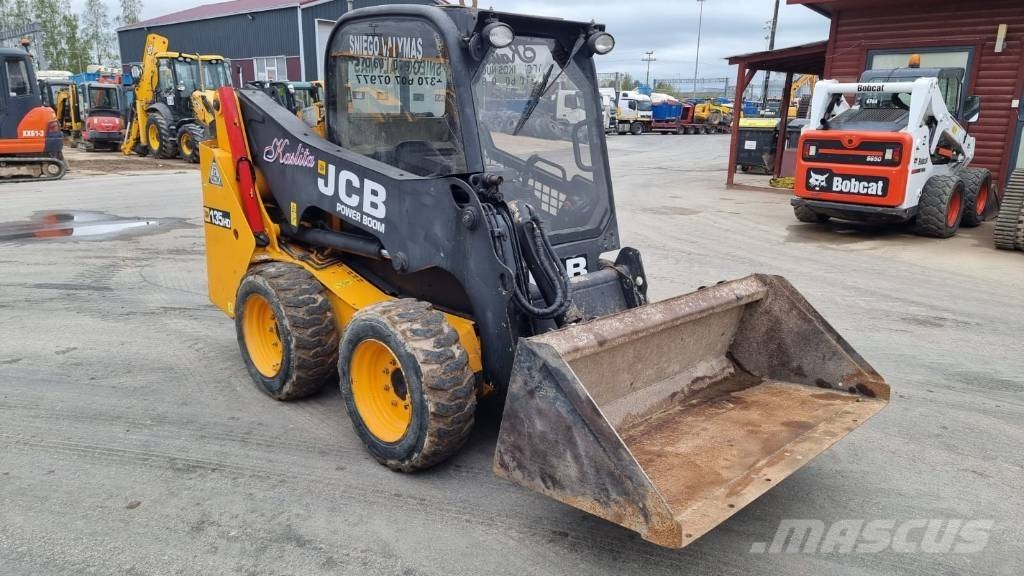JCB 135 HD Minicargadoras