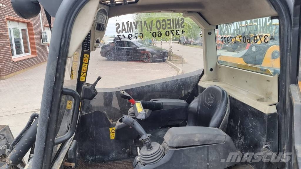 JCB 135 HD Minicargadoras