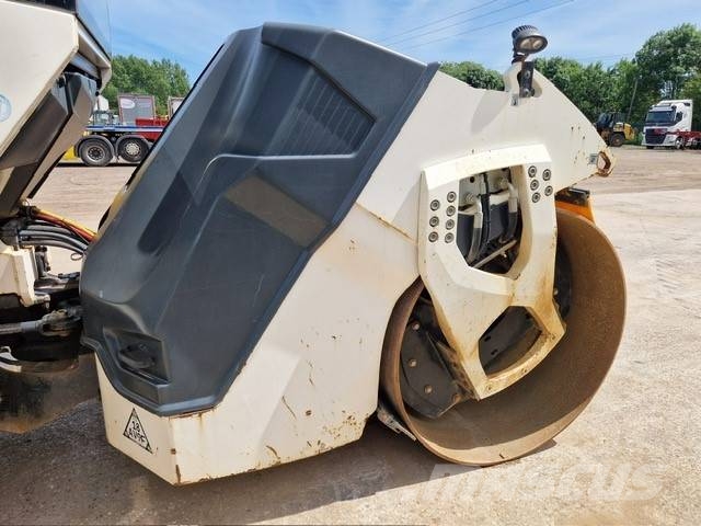 Bomag BW 161 AD-5 مداحل ثنائية الاسطوانة