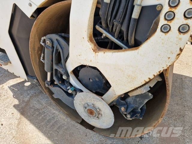 Bomag BW 161 AD-5 مداحل ثنائية الاسطوانة