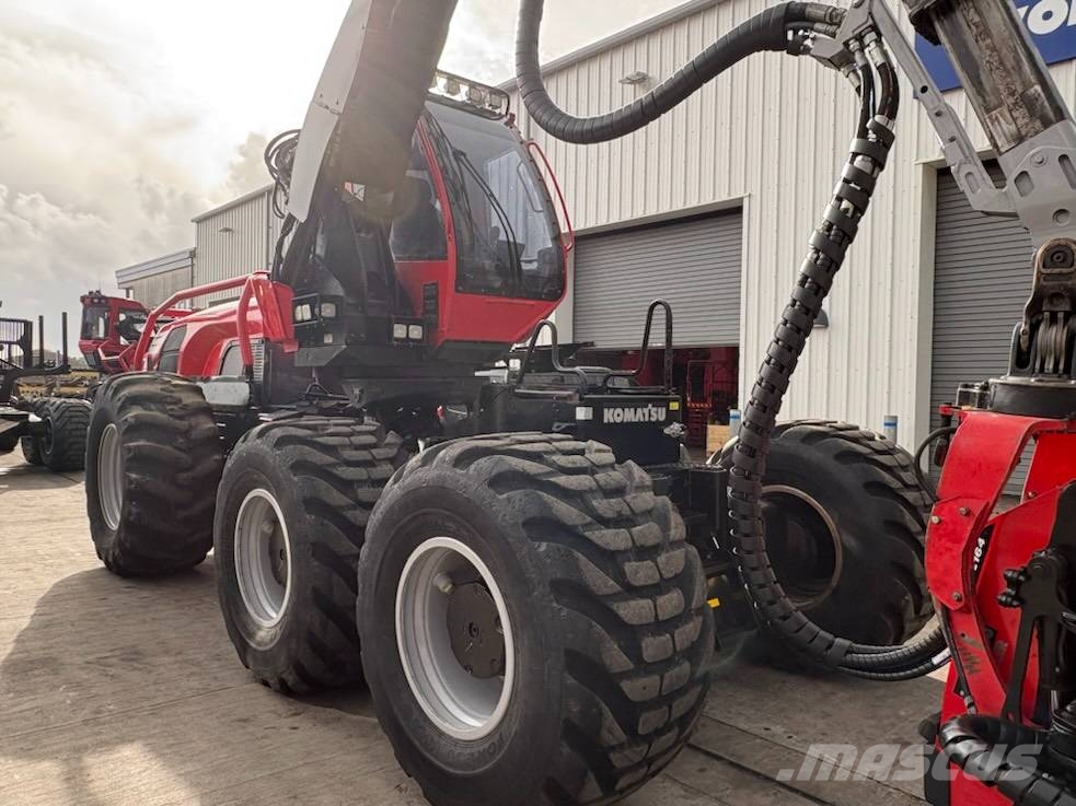 Komatsu 951 Harvesteriai (miško kirtimo mašinos)