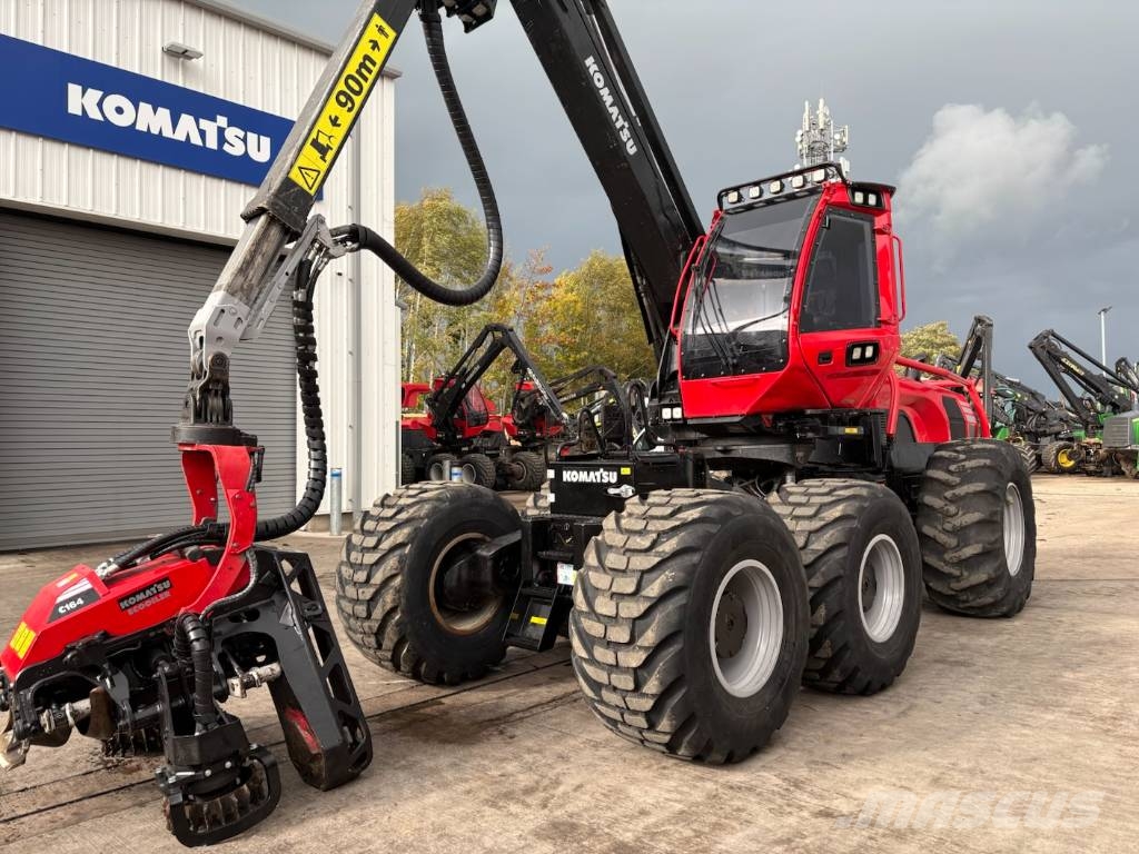 Komatsu 951 Harvesteriai (miško kirtimo mašinos)