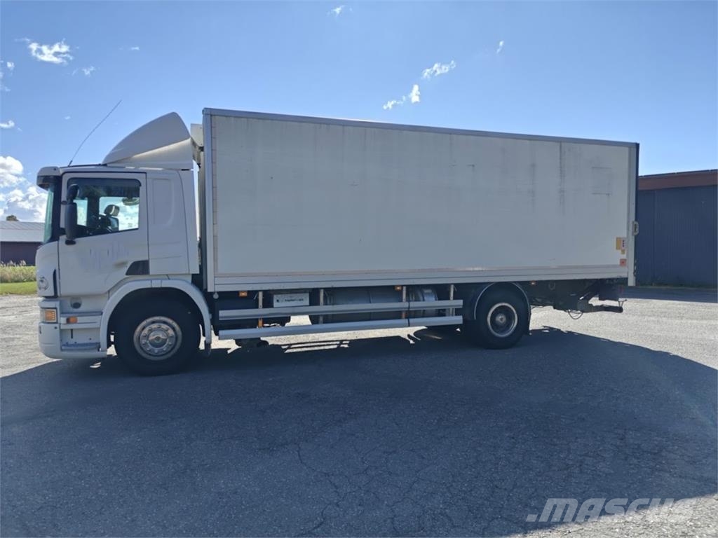 Scania P320 Camiones caja cerrada