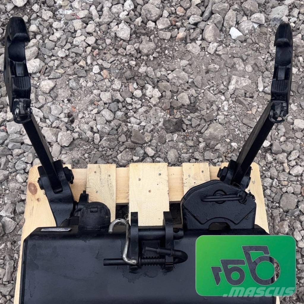 New Holland T6.125 Front linkage 38048705 Zuidberg Saseler