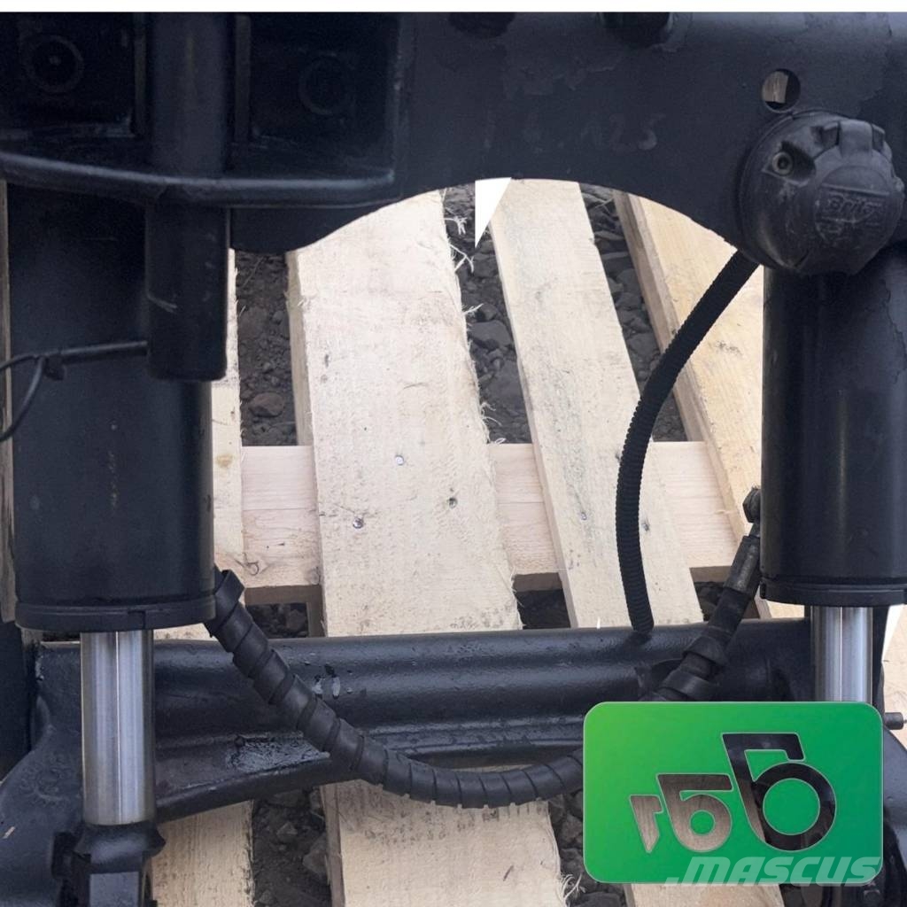 New Holland T6.125 Front linkage 38048705 Zuidberg Saseler