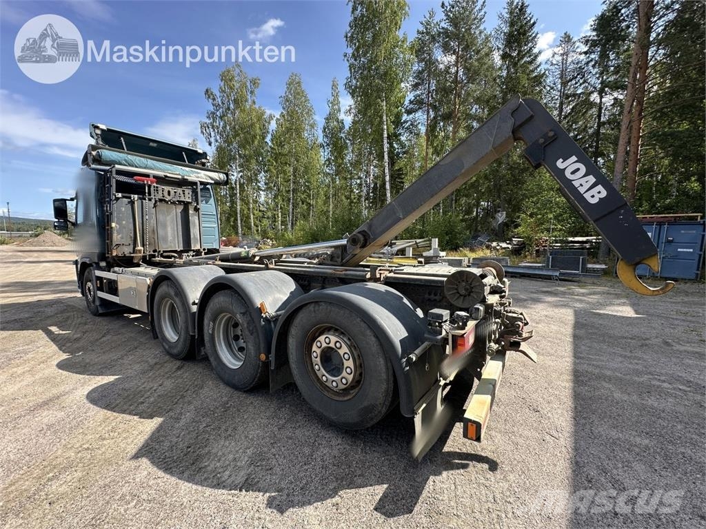 Volvo FM 8X4 Camiones polibrazo