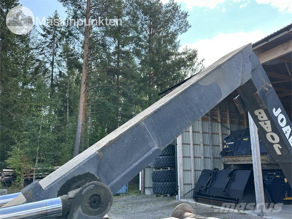 Volvo FM 8X4 Camiones polibrazo