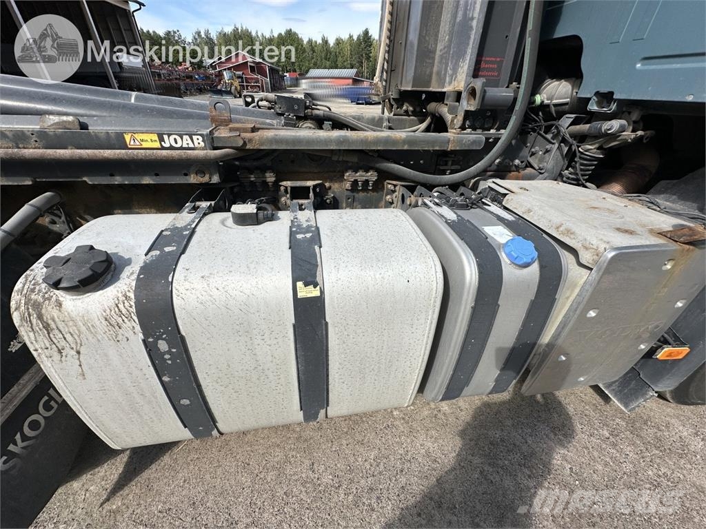 Volvo FM 8X4 Camiones polibrazo