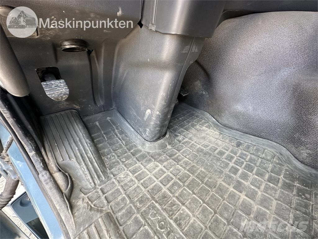 Volvo FM 8X4 Camiones polibrazo