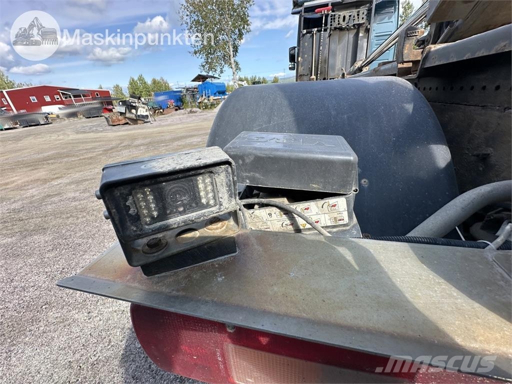 Volvo FM 8X4 Camiones polibrazo