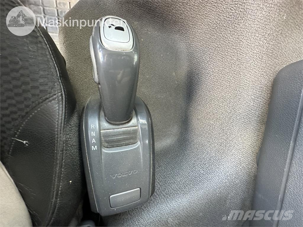 Volvo FM 8X4 Camiones polibrazo