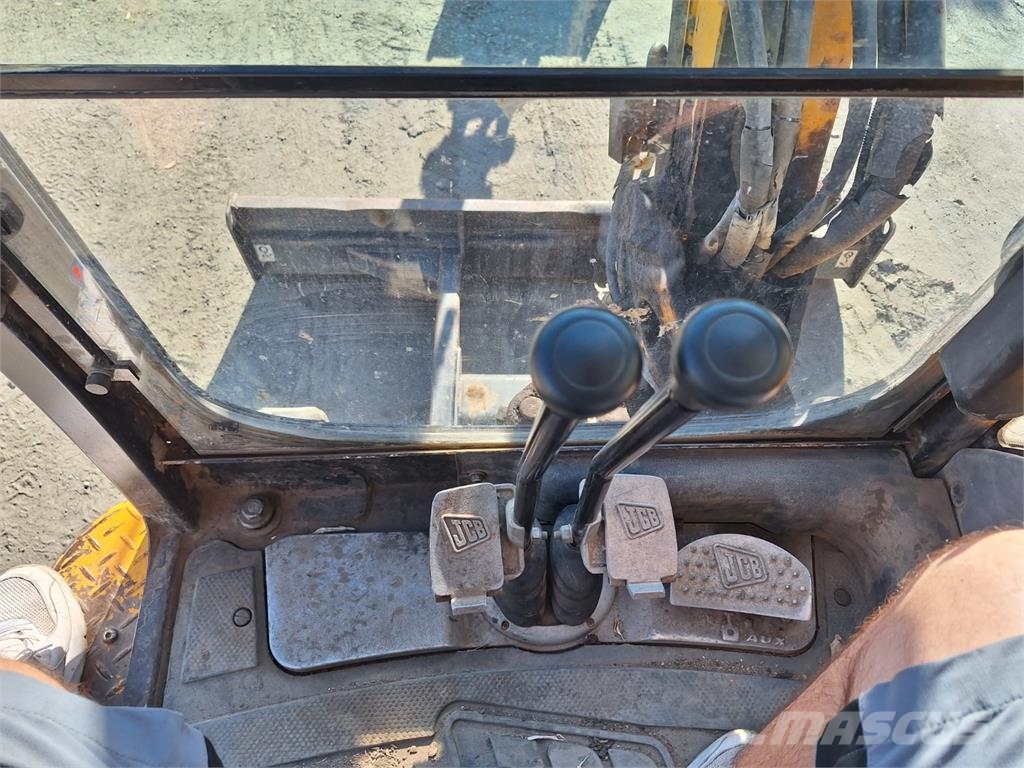 JCB 8035 ZTS Прочие фургоны