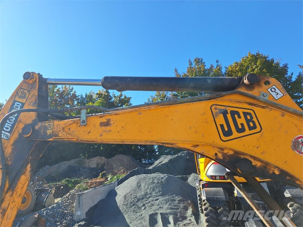 JCB 8035 ZTS Прочие фургоны