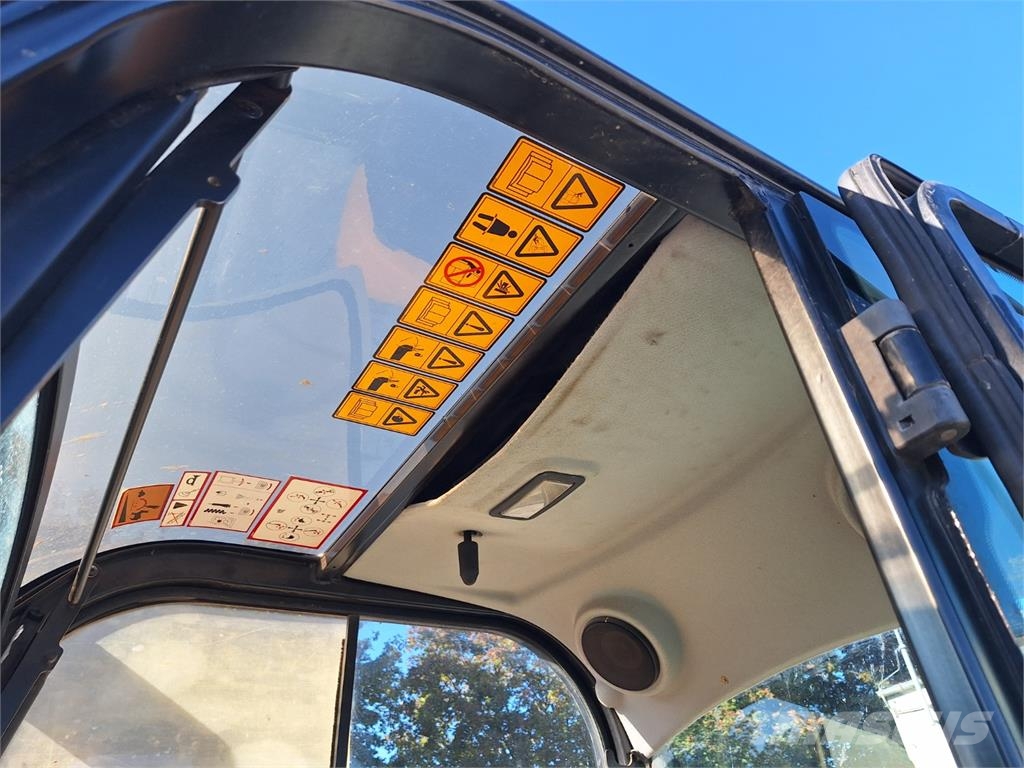 JCB 8035 ZTS Прочие фургоны