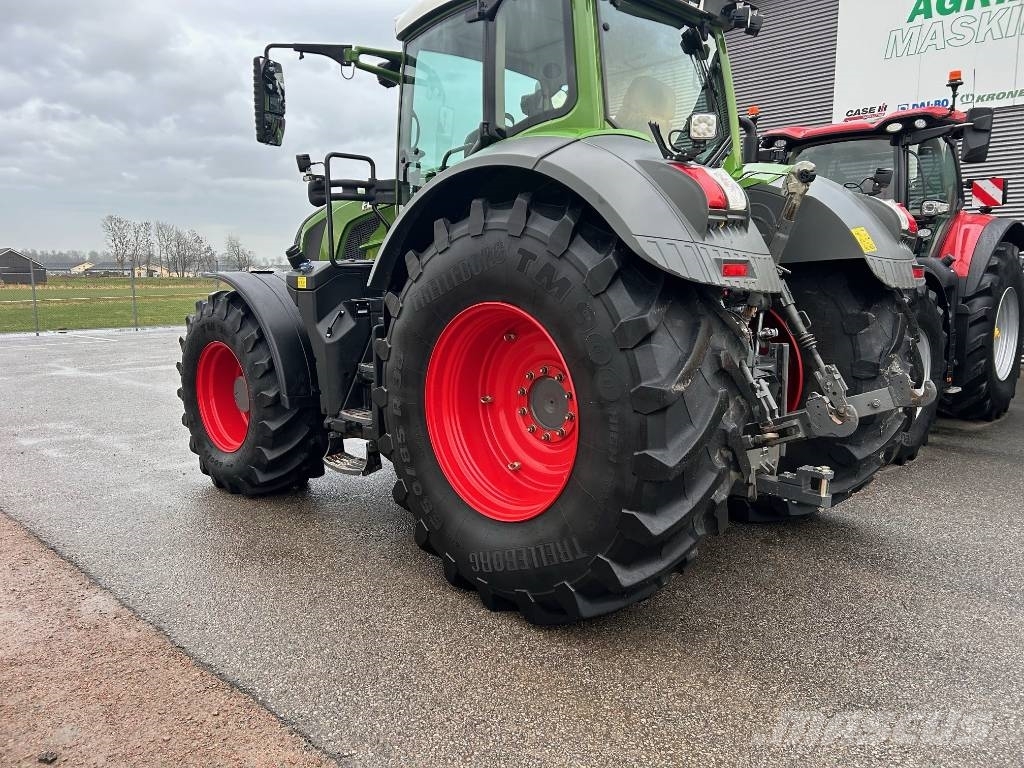 Fendt 828 Profi Plus Трактори