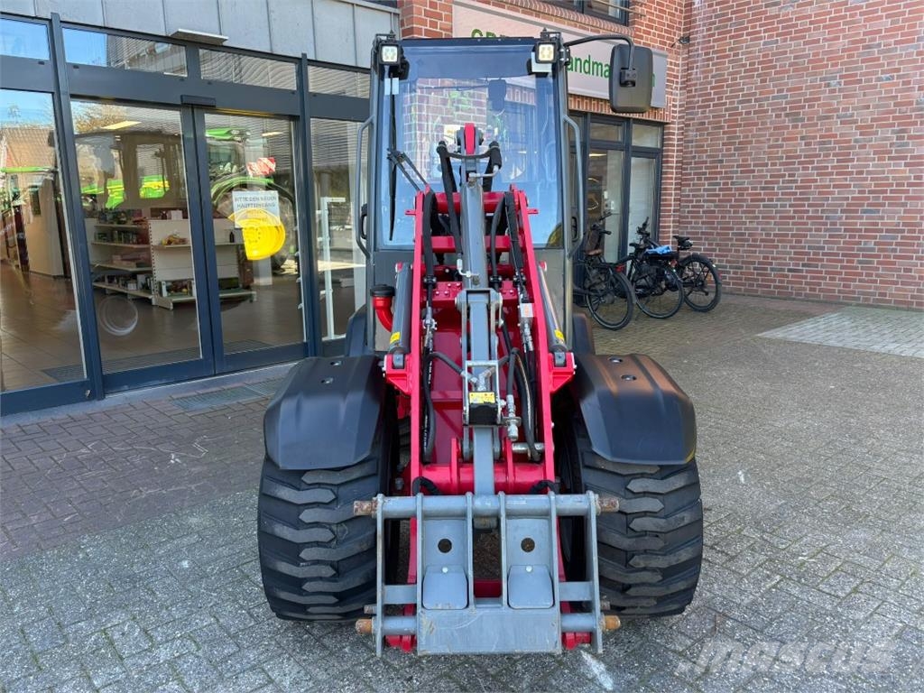 Weidemann 1390 Farm machinery