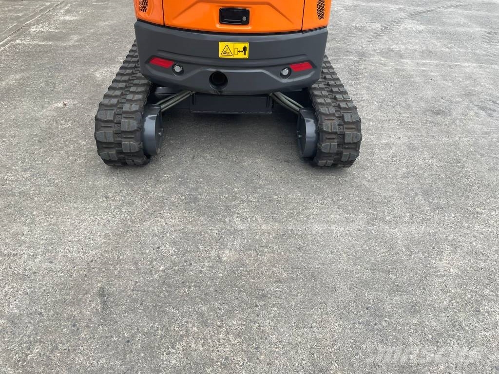 Develon DX 20 Z-7 حفارات صغيرة أقل من 7 طن (حفارات صغيرة)