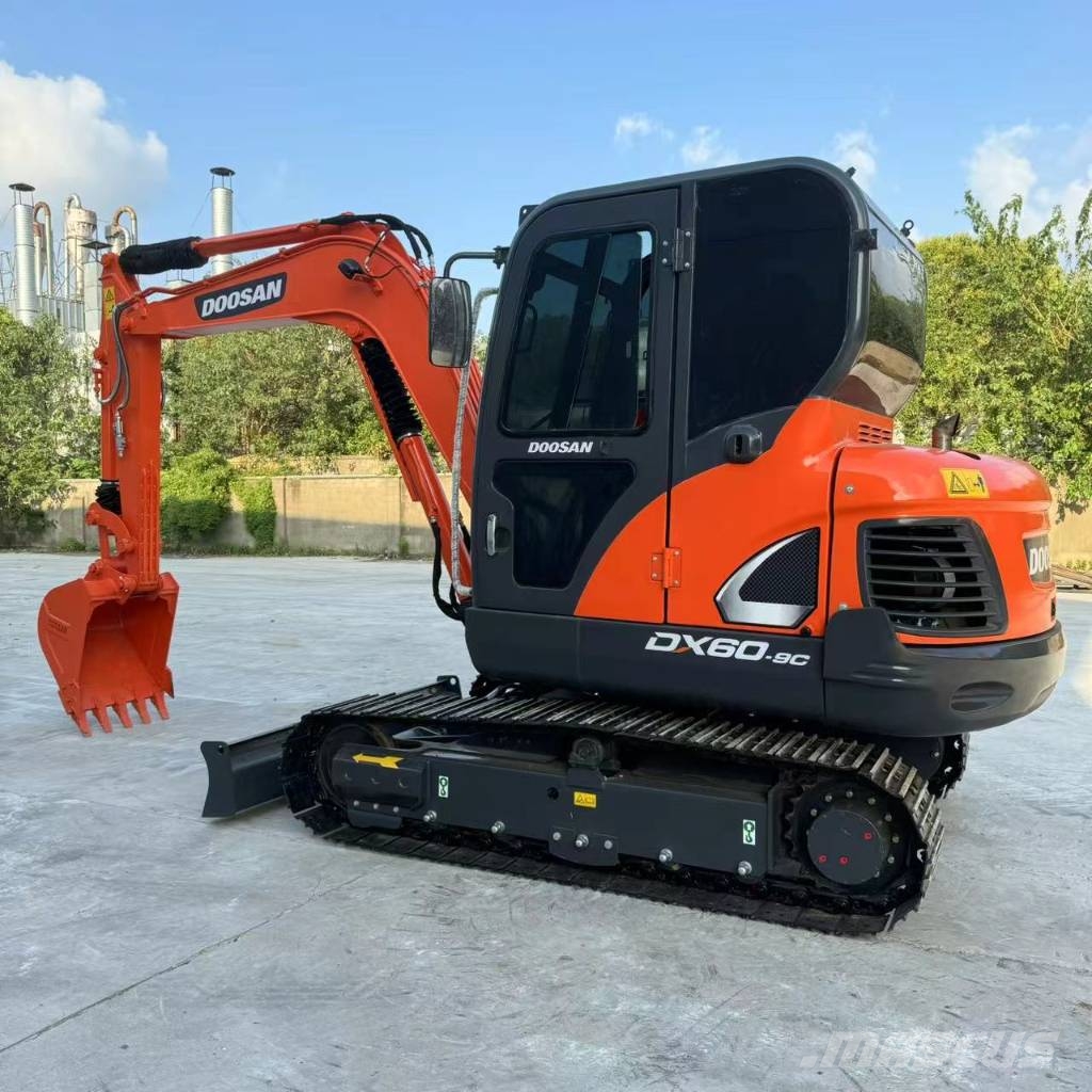 Doosan DX 60-9 C Mini excavatoare < 7t