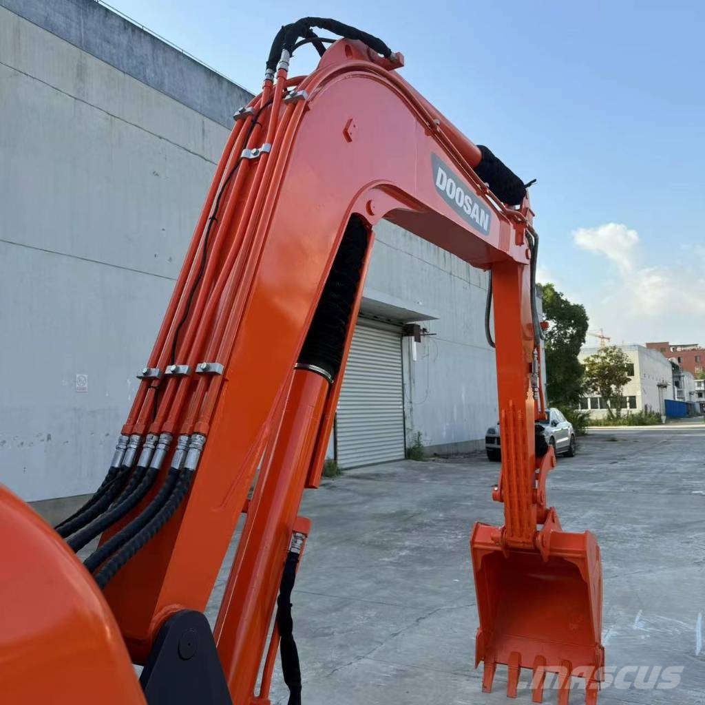 Doosan DX 60-9 C Mini excavatoare < 7t