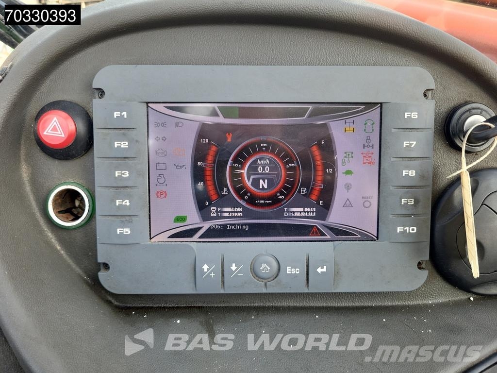 Manitou MRT2150 Remote Control Телескопични товарачи