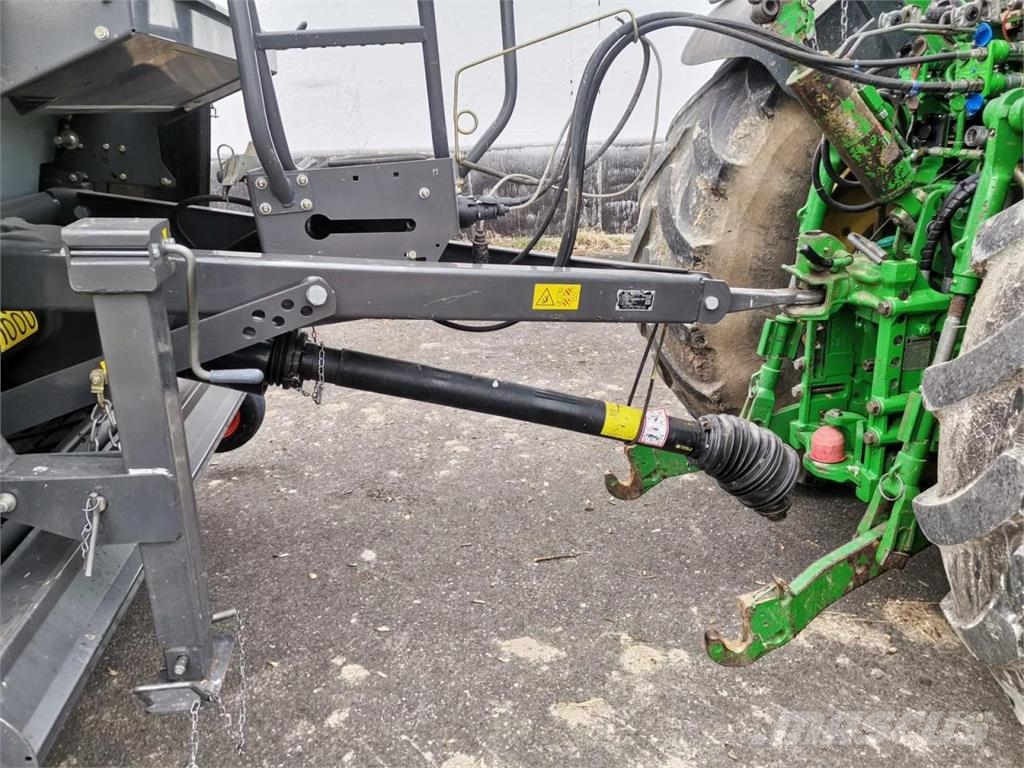 CLAAS Variant 365 RC Rotopresse