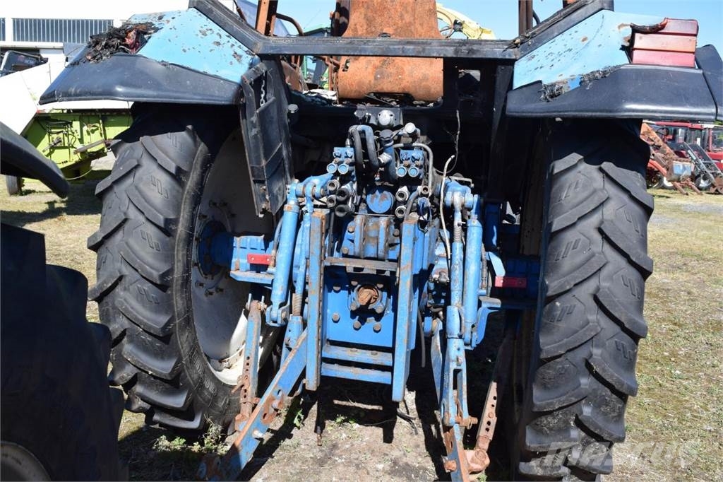 New Holland 8340 *zur Teileverwertung* Τρακτέρ