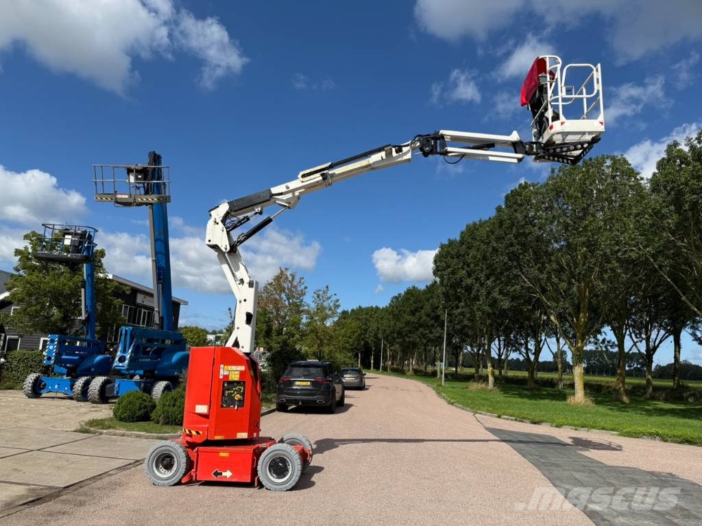 JLG E300AJP Съчленени стрелови подемници