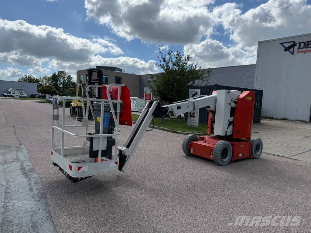 JLG E300AJP Съчленени стрелови подемници