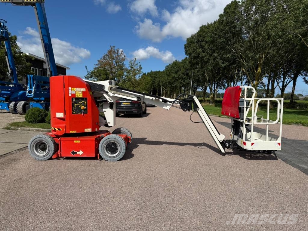 JLG E300AJP Съчленени стрелови подемници