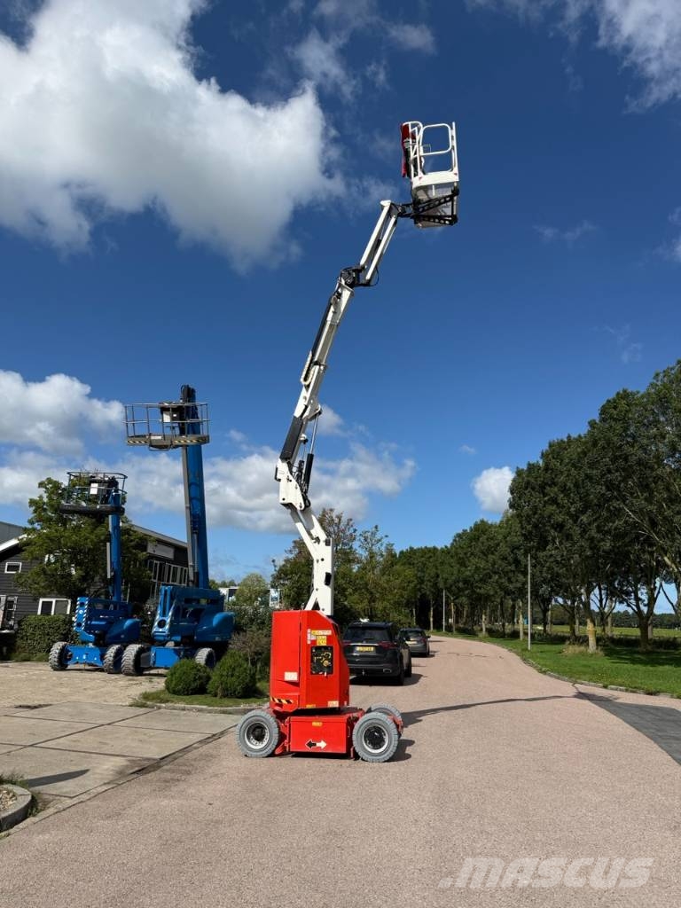 JLG E300AJP Съчленени стрелови подемници