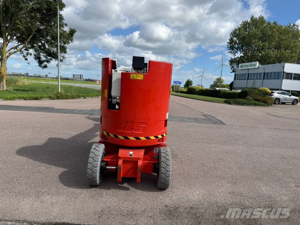 JLG E300AJP Съчленени стрелови подемници