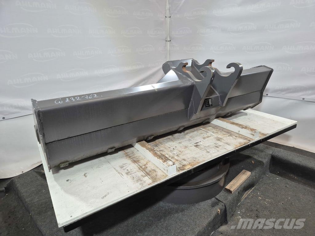 Mecalac Connect loader bucket Lopaty
