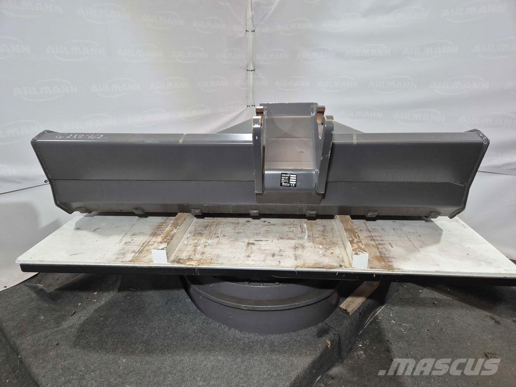 Mecalac Connect loader bucket Lopaty