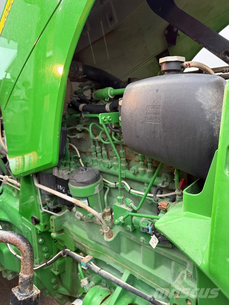 John Deere 8295 R Traktorer