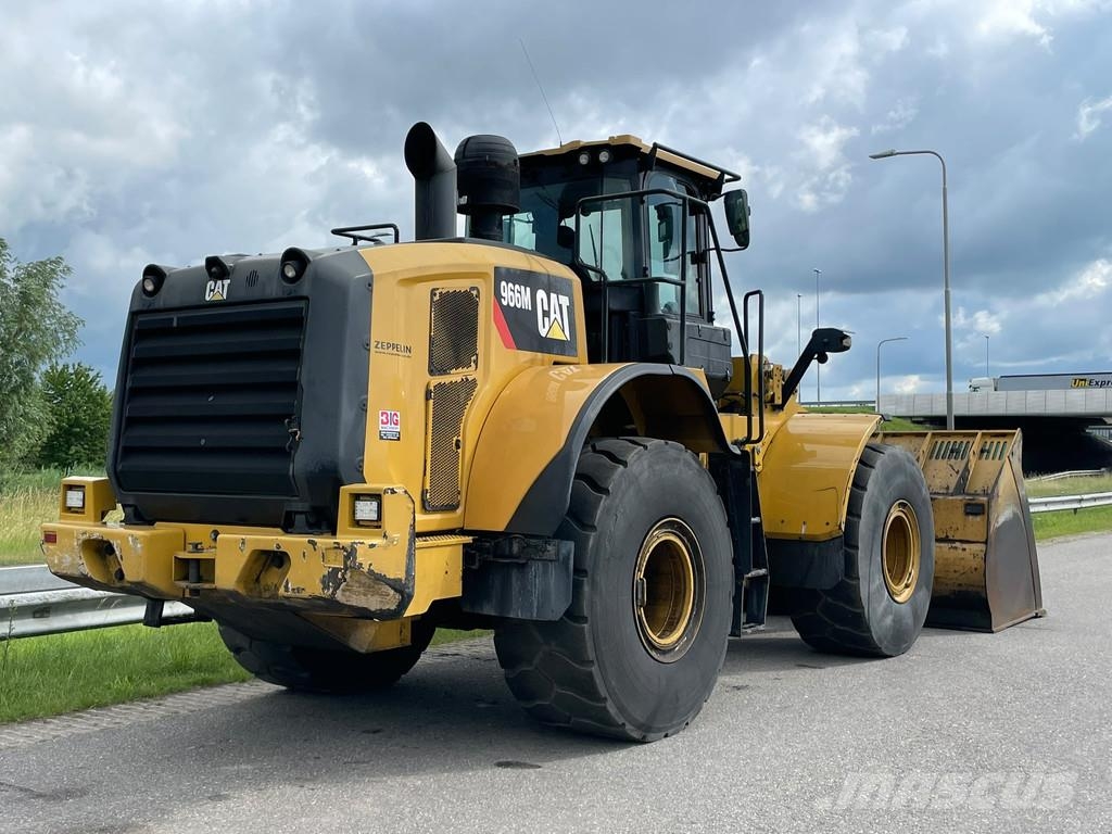 CAT 966M 轮式装载机
