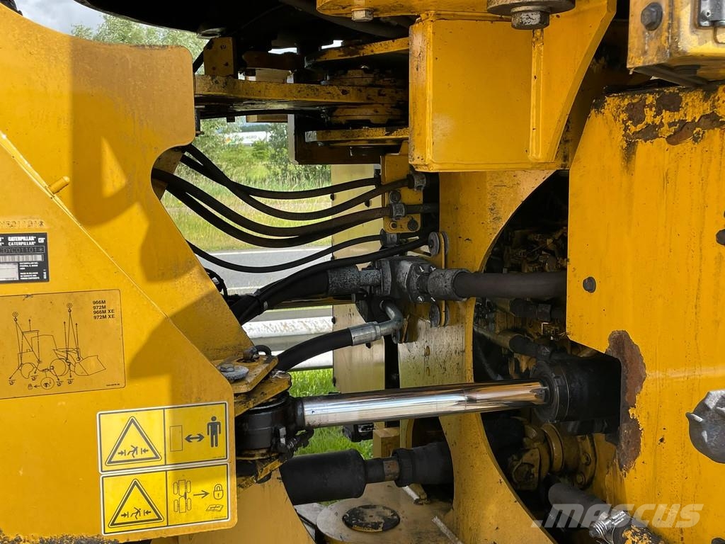 CAT 966M 轮式装载机