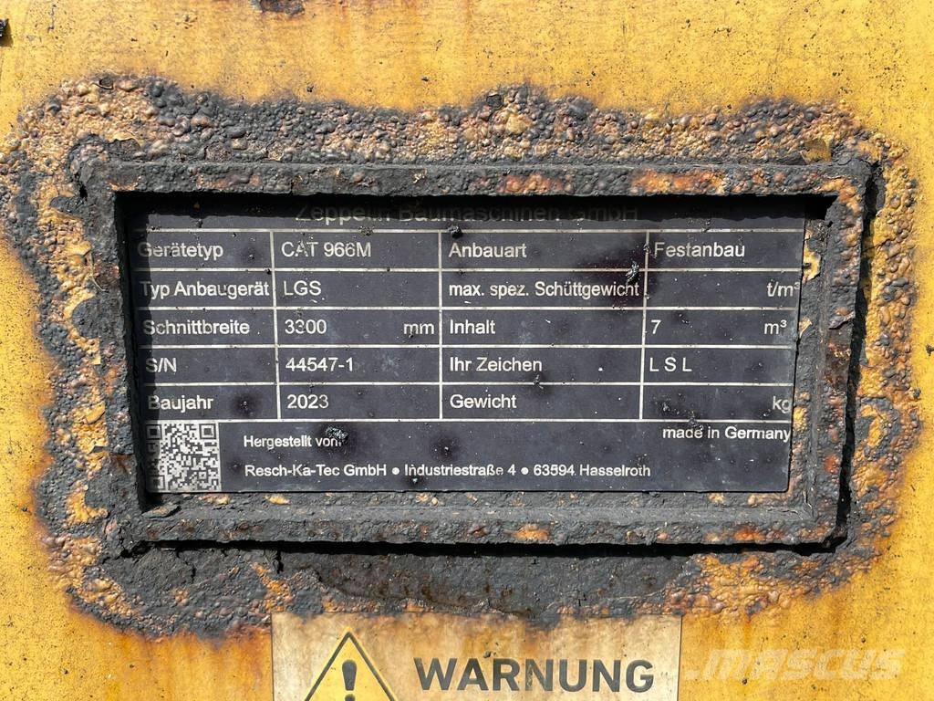 CAT 966M 轮式装载机