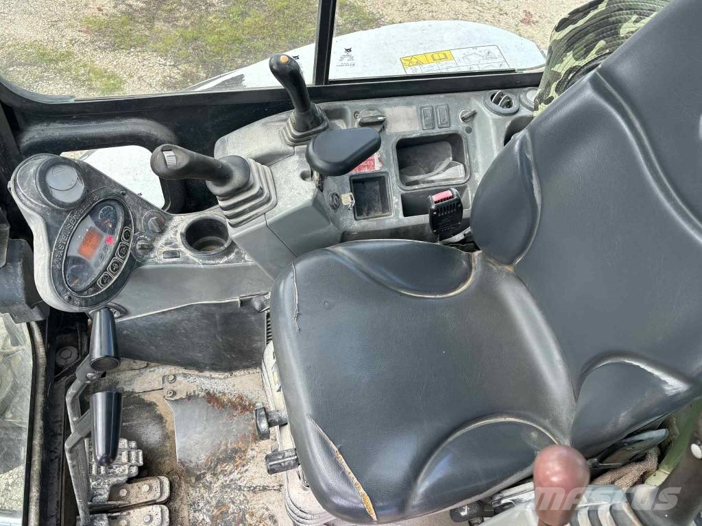 Bobcat E 32 Mini bageri < 7t