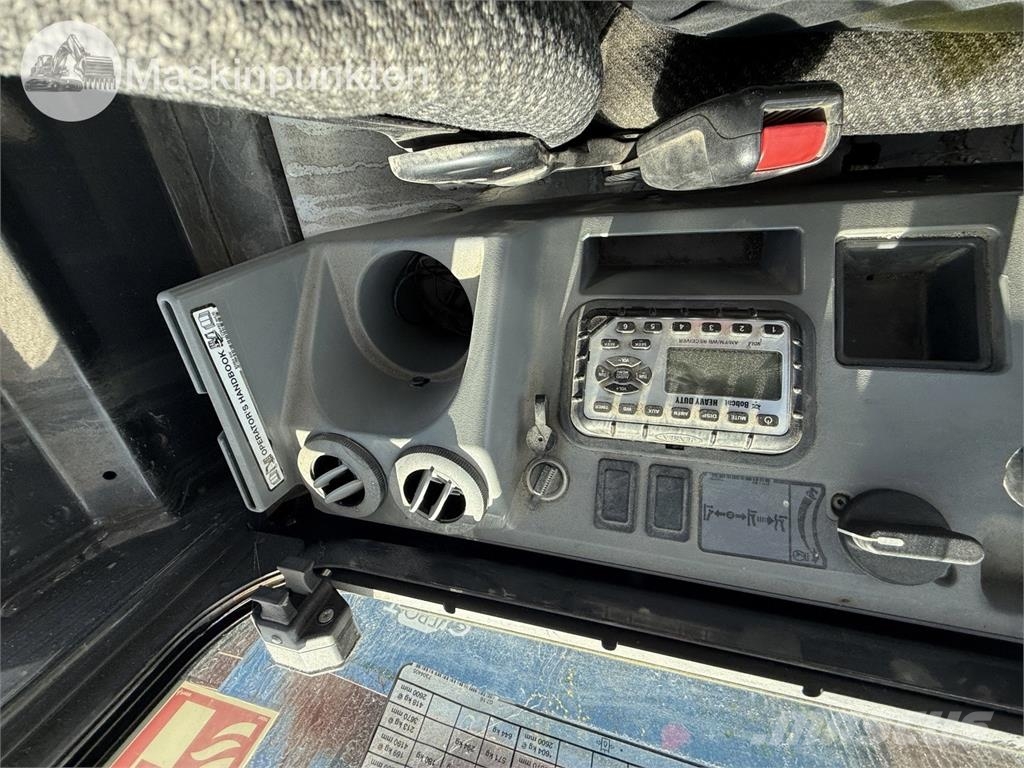 Bobcat E26 EM Mini kotrók < 7t