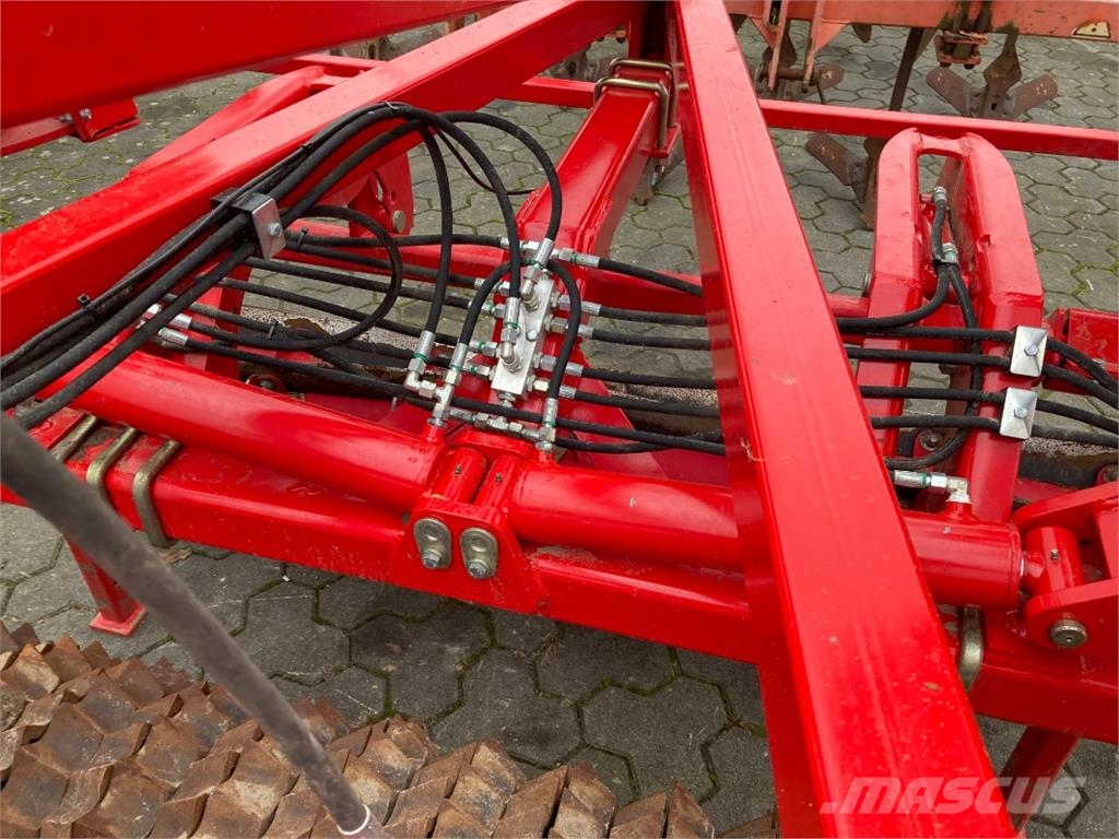 He-Va Front Roller 600 معدات العناية بالأرض - غير ذلك